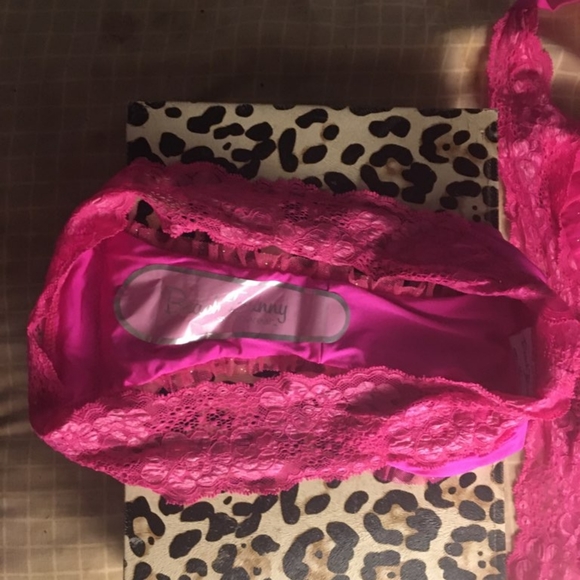 Sexy Beach Bunny bikini - Picture 4 of 4